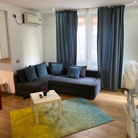 Royal Suite Unirii-2 Bdr Apartment Bucharest Luaran gambar