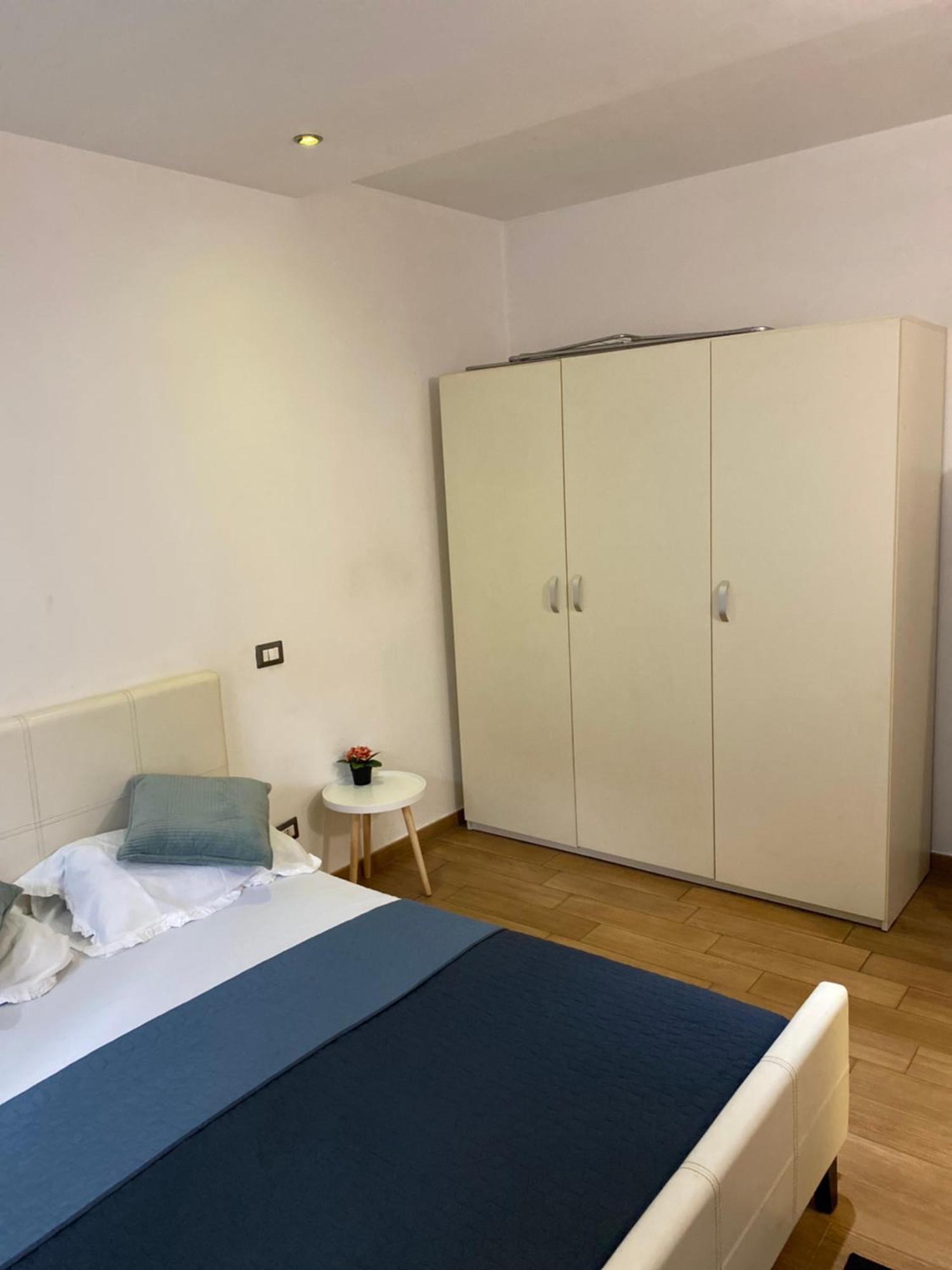 Royal Suite Unirii-2 Bdr Apartment Bucharest Luaran gambar